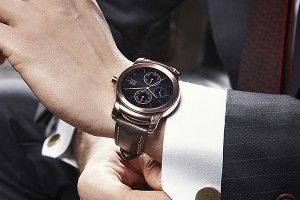 Часы для бизнеса оснастили Android Часы для бизнеса оснастили Android