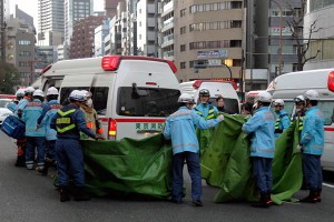 По Японии ударило землетрясение в 6,9 балла По Японии ударило землетрясение в 6,9 балла