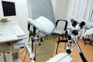 Старушка избила гинеколога и попала под суд Старушка избила гинеколога и попала под суд