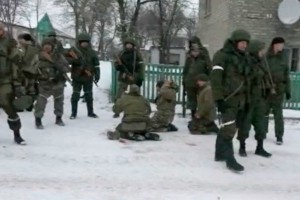 120 военных сдались в плен в Дебальцево 120 военных сдались в плен в Дебальцево