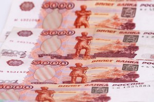 Купюры в 5 тысяч стали чаще подделывать Купюры в 5 тысяч стали чаще подделывать