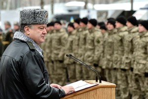 Порошенко призвал в армию срочников Порошенко призвал в армию срочников