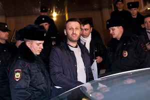Навальному вновь удалось себя арестовать Навальному вновь удалось себя арестовать