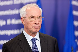 Азаров взялся за "правительство в изгнании" Азаров взялся за "правительство в изгнании"