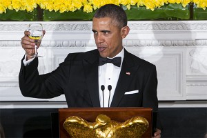 Обама признался в любви к американским идиотам Обама признался в любви к американским идиотам