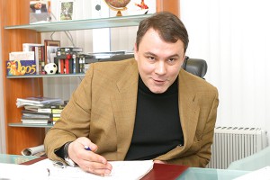 У известного ведущего сгорел дом У известного ведущего сгорел дом