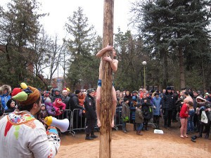 Тысячи жителей Брянска проводили зиму