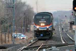 В США любителя селфи сбил поезд В США любителя селфи сбил поезд