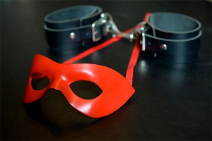 "50 оттенков" толкнули на изнасилование "50 оттенков" толкнули на изнасилование