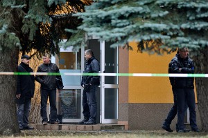 В чешском ресторане застрелили 8 человек В чешском ресторане застрелили 8 человек