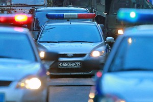 Житель Омска стрелял по прохожим из окна Житель Омска стрелял по прохожим из окна