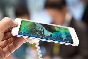 Соцсети рассекретили Samsung Galaxy S6 Соцсети рассекретили Samsung Galaxy S6