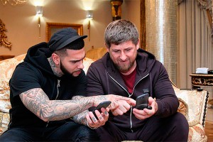 Кадыров подcадил Тимати на YotaPhone Кадыров подcадил Тимати на YotaPhone