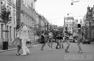 Елена Федотовская приглашает на выставку «Весь мир – театр…» Елена Федотовская. «Уличные танцы»