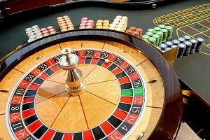 "Правый сектор" избили в подпольном казино "Правый сектор" избили в подпольном казино