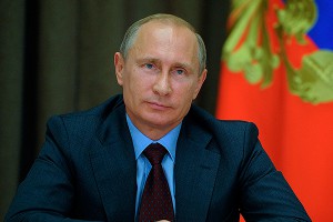 Путин поздравил россиянок с 8 марта Путин поздравил россиянок с 8 марта