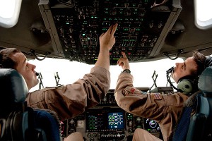 Пилоты бегут из американской армии Пилоты бегут из американской армии