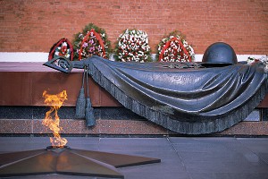 Пятая колонна помогает США искажать историю Пятая колонна помогает США искажать историю