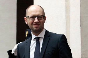 Яценюк спешно готовит бомбоубежища Яценюк спешно готовит бомбоубежища