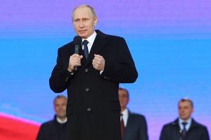 Путин спел на концерте в Москве Путин спел на концерте в Москве