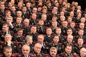 Из МВД могут уволить 110 тысяч сотрудников Из МВД могут уволить 110 тысяч сотрудников