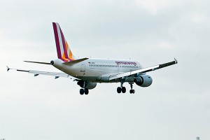 Airbus A320 разбился во Франции Airbus A320 разбился во Франции