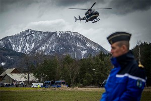 Пилот А320 перед крушением покинул кабину Пилот А320 перед крушением покинул кабину