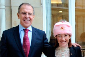 МИД одобрил любовь Псаки к розовой ушанке МИД одобрил любовь Псаки к розовой ушанке