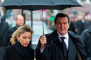 Герхард Шредер расстался с четвертой женой Герхард Шредер расстался с четвертой женой