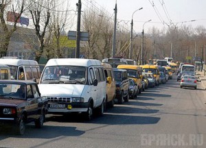 Власти признали, что Брянск близок к транспортному коллапсу
