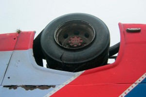 Ураган сдул с трассы "Дон" два автобуса Ураган сдул с трассы "Дон" два автобуса