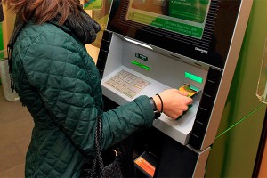 Неизвестные ограбили Сбербанк за минуту Неизвестные ограбили Сбербанк за минуту