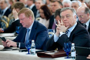 Сечину и Якунину разрешили скрыть доходы Сечину и Якунину разрешили скрыть доходы