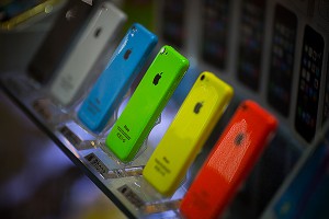 Опубликованы первые фото нового iPhone 6c Опубликованы первые фото нового iPhone 6c