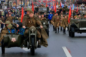 На Парад Победы выйдет "Бессмертный полк" На Парад Победы выйдет "Бессмертный полк"