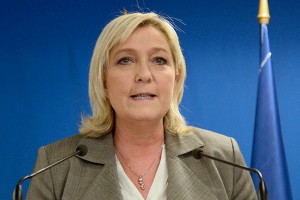 Марин Ле Пен прилюдно разругалась с отцом Марин Ле Пен прилюдно разругалась с отцом