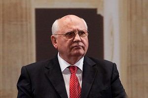 Михаил Горбачев попал в аварию в Москве Михаил Горбачев попал в аварию в Москве