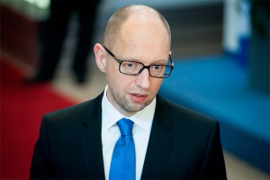 Яценюк решился открыть страшную правду Яценюк решился открыть страшную правду