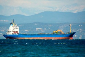 Украина задержала российское судно за Крым Украина задержала российское судно за Крым