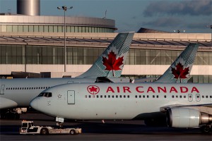 Самолет сел из-за 87-летней дебоширки Самолет сел из-за 87-летней дебоширки