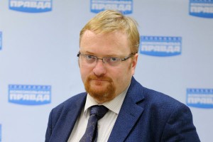 Милонов хочет запретить небесные фонарики Милонов хочет запретить небесные фонарики