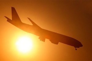 Орущий грузчик развернул самолет в США Орущий грузчик развернул самолет в США