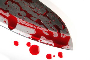 Муж cел за 185 ударов ножом по жене-ведьме Муж cел за 185 ударов ножом по жене-ведьме