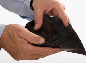 Работники Злынковского хлебокомбината два месяца ждут зарплату