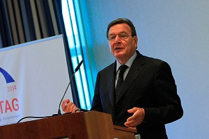 Как Путин парился в бане со Шредером Как Путин парился в бане со Шредером