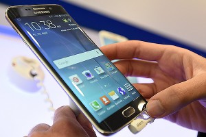 Samsung заставили снизить цены в России Samsung заставили снизить цены в России