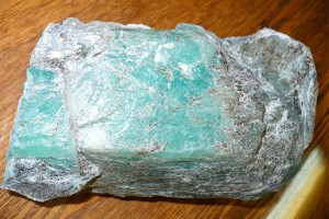 В России найден уникальный изумруд В России найден уникальный изумруд