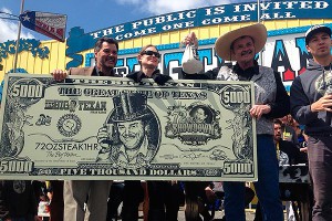 Американка съела 6 кг мяса за 20 минут Американка съела 6 кг мяса за 20 минут