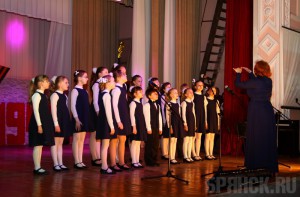 Юные артисты собрали 20 тысяч рублей на восстановление мемориала