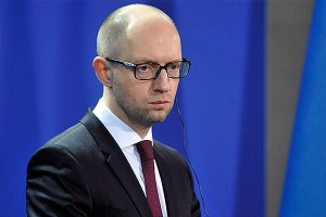 Яценюк отобрал пенсии у чернобыльцев Яценюк отобрал пенсии у чернобыльцев